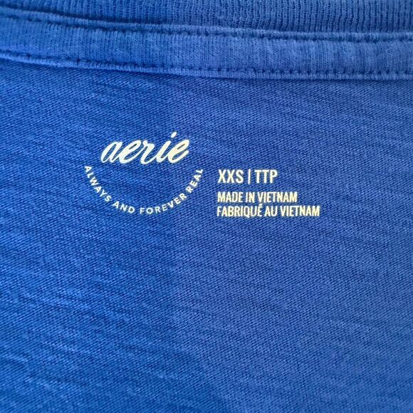 Aerie Women's Blue T-shirt - Picture 3 of 3
